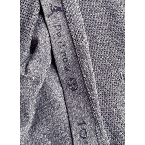 Lululemon Swiftly Tech V Neck In Concord Grape Size 10 - Picture 7 of 9